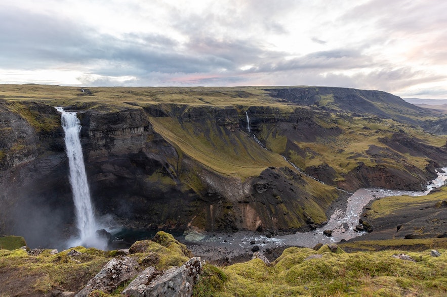 Hajfoss jest czwartym najwyższym wodospadem na Islandii.