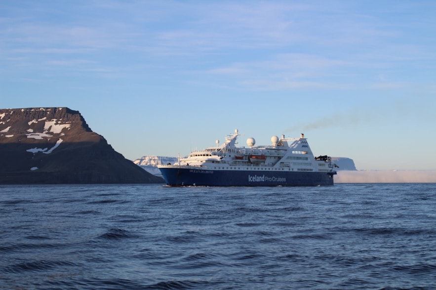 A cruise ship in Iceland makes its way around the country.