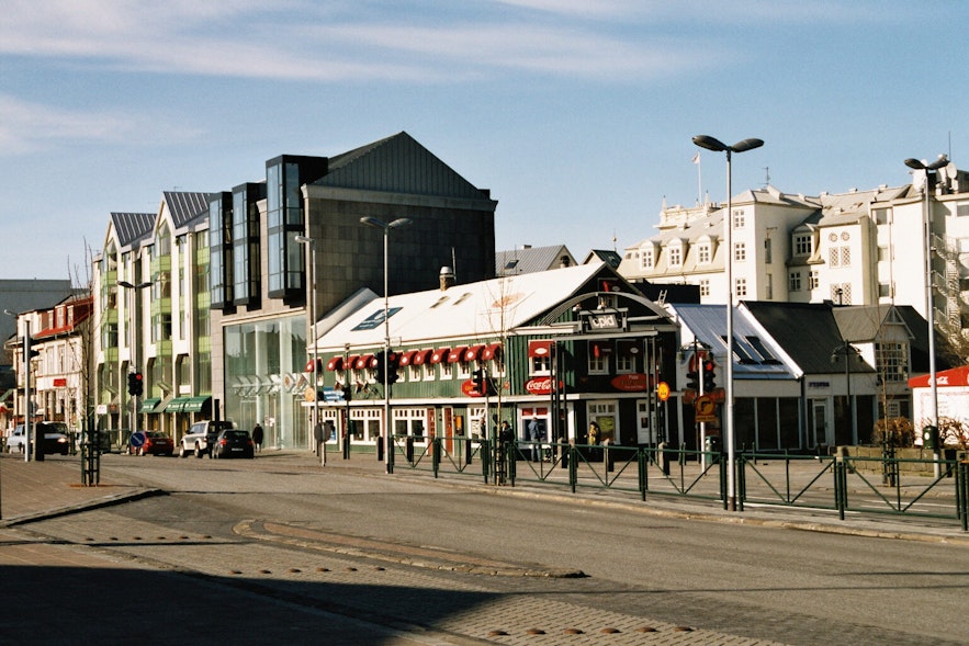 Mæðragarðurinn is located on Reykjavik's Laekjatorg.