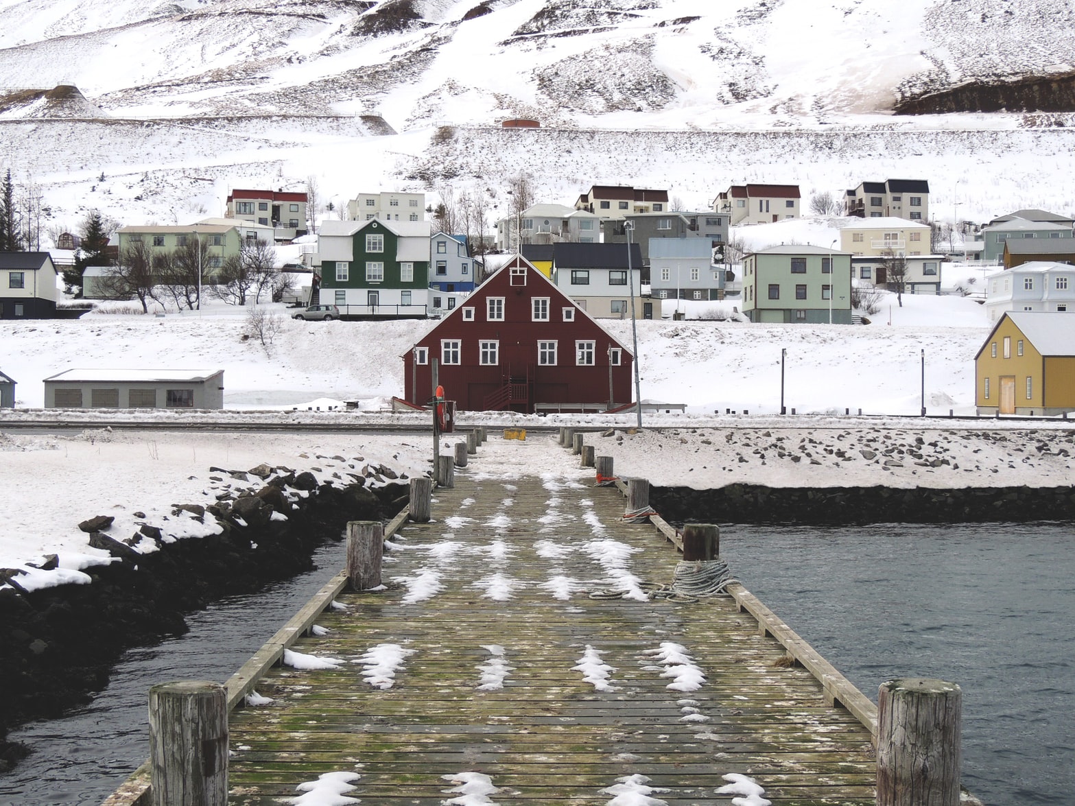 The view of Siglufjörður town.