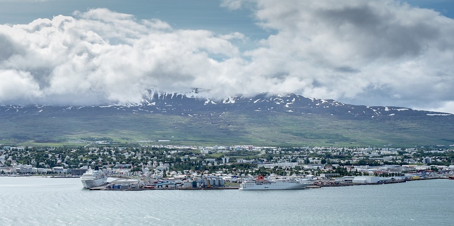 Morze otaczające Akureyri zapewnia wspaniałe widoki.