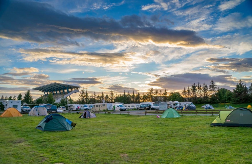 冰岛雷克雅未克的露营地位于Laugardalur公园