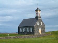 Hvalneskirkja岩石教堂
