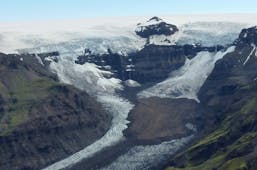 莫尔索瀑布是冰岛最高的瀑布，但很难到达。