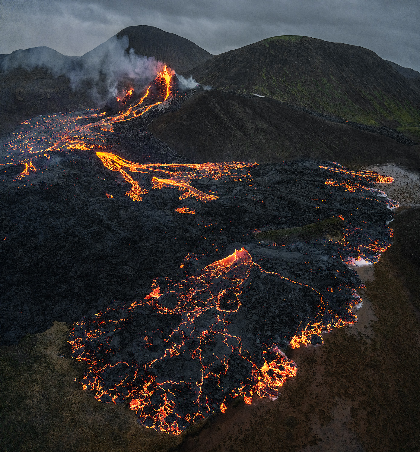 法格拉达尔火山（Fagradalsfjall）是冰岛的一座活火山