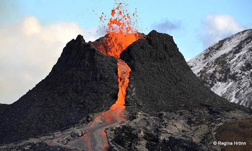 Volcanic eruption in Geldingadalir on the Reykjanes peninsula