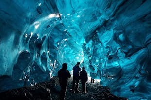 10 Day Winter Tour around Iceland with Ice Cave