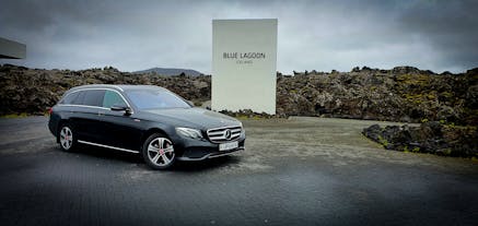 Luxurious Private Transfer to Keflavik Airport