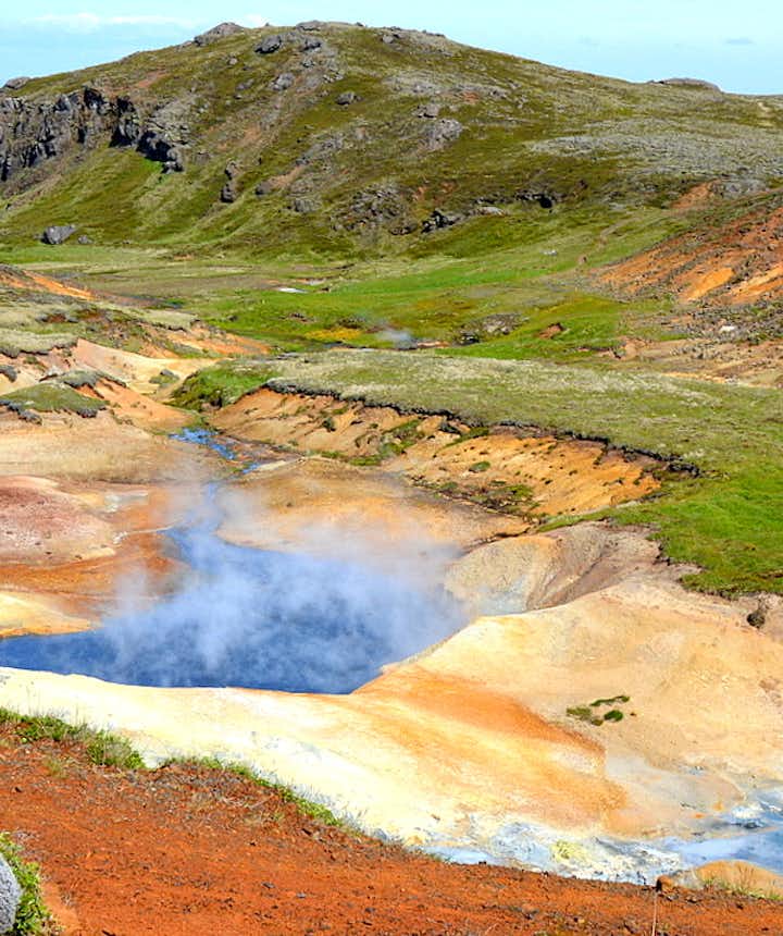 A colourful Hike through the Nesjalaugar and Köldulaugar Geothermal Areas in SW-Iceland