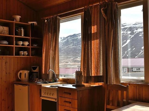 Kaffi Holar Apartments and Cottages have views of the mountains.
