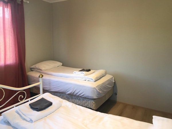 Guesthouse Skogafoss offers twin and triple rooms.