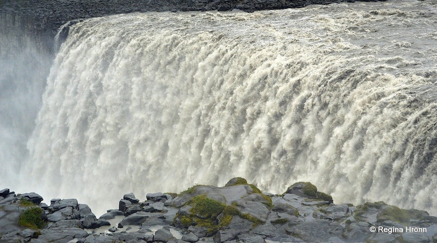Jökulsá á Fjöllum Glacial River in Jökulsárgljúfur Canyon & Dettifoss Waterfall