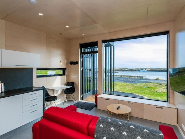 The Harbour View Cottages have front row views of the ocean.