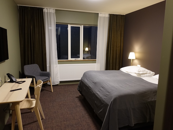 Basalt Hotel has comfy double rooms.