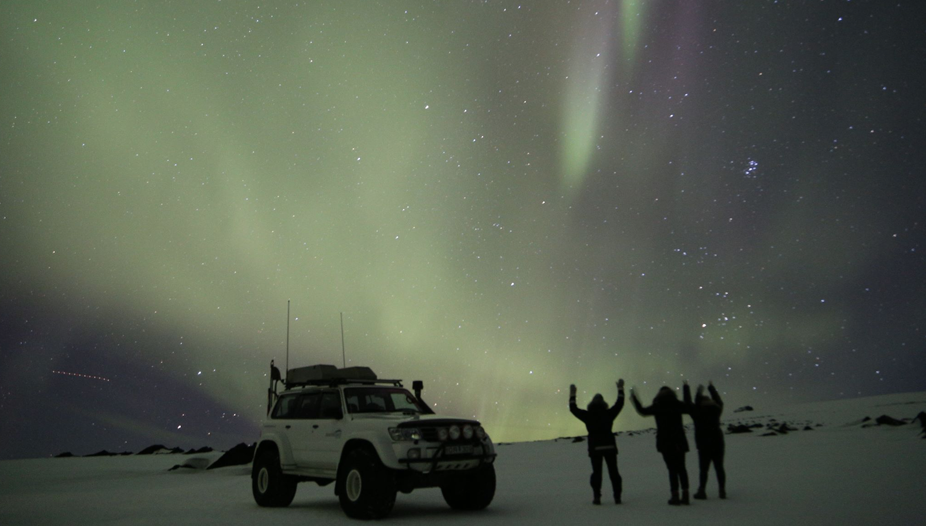 3 Hour Hunting the Aurora Northern Lights Sightseeing Tour with Transfer from Seljalandsfoss
