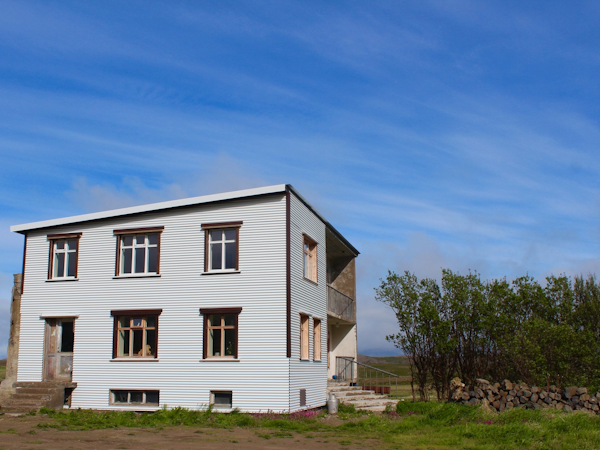 Sydri-Thvera Guesthouse is located in Northwest Iceland.