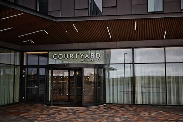 The front entrance of the Courtyard by Marriott Reykjavik Keflavik Airport.