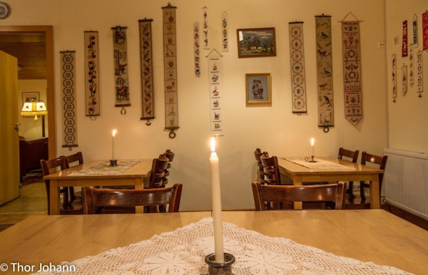 The dining room at Hotel Hjardarbol is beautifully decorated.