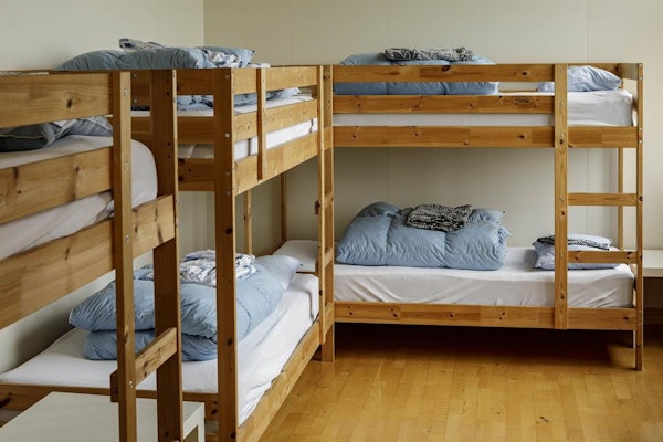 Broddanes HI Hostel can accommodate up to 6 persons, in its 6-bed room.