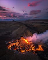Photo prise par un drone de l'éruption volcanique en Islande.