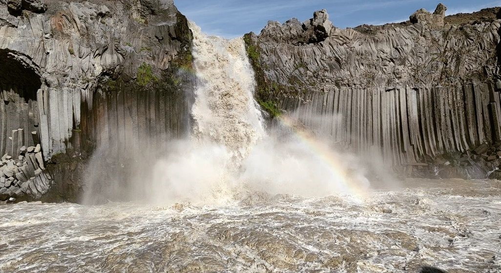 Private 4-Hour Off-Road Tour Of Aldeyjarfoss And Godafoss Waterfalls ...