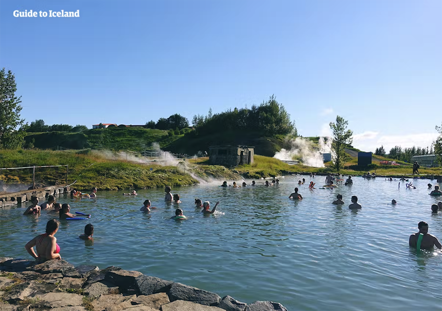 アイスランドのシークレットラグーン温泉