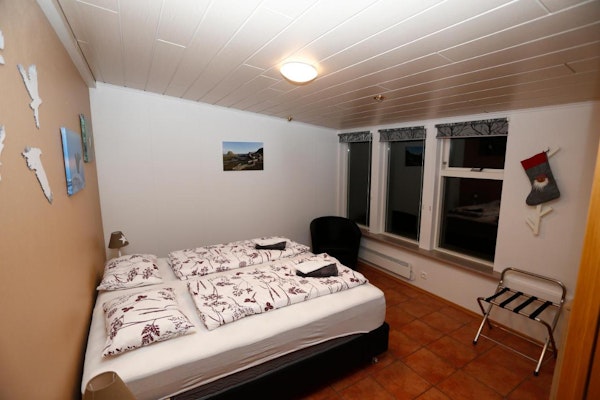 Hellnafell Guesthouse has an extra large double bed, for couples.