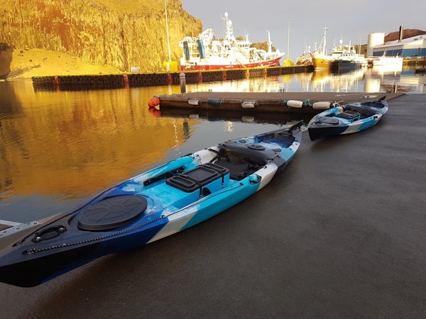 Kayak & Puffins / Kayak Vestmannaeyjar ehf.
