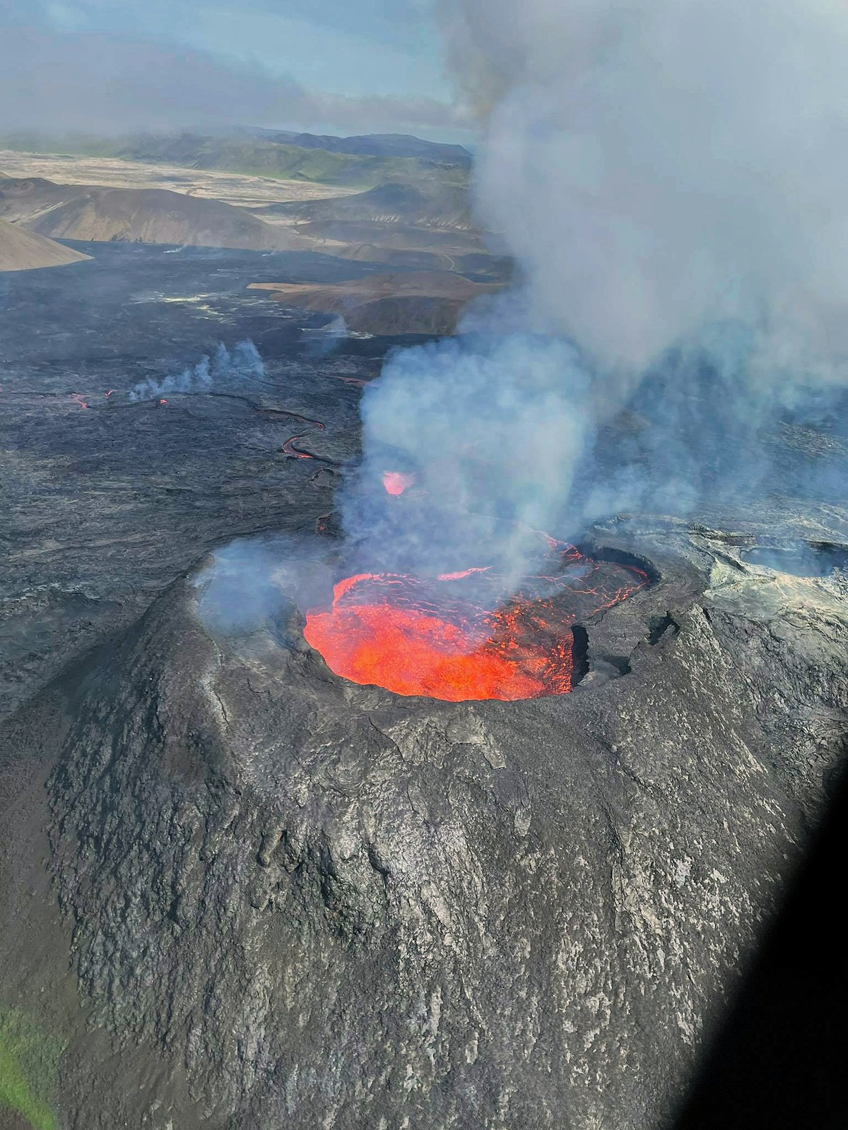 Fagradalsfjall Volcano Helicopter Tour from Reykjavik | Fagradalsfjall ...