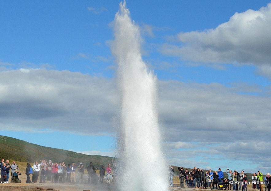 The spectacular Geysir Geothermal Area - Strokkur and all the other Hot Springs