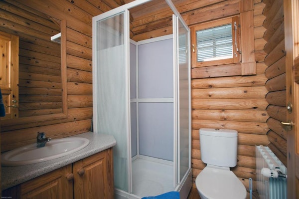 Brimnes Cabins' small cottages have their own bathroom with shower.