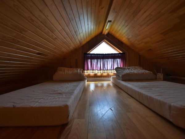 Solbrekka Holiday Homes has floor that's made of wood.
