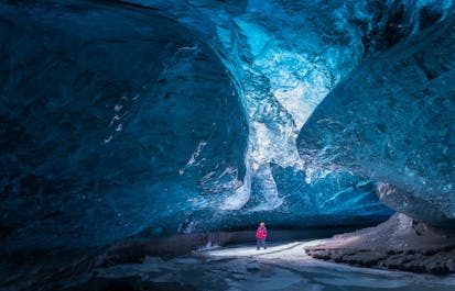 ヴァトナヨークトル国立公園の氷の洞窟