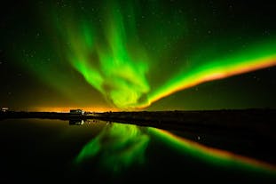 Excellent 3 to 5 Hour Northern Lights Hunting Minibus Tour with Free WiFi and Transfer from Reykjav