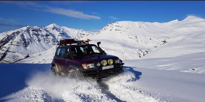 Scenic 3-Hour Super Jeep Glacier Tour on Vatnajokull