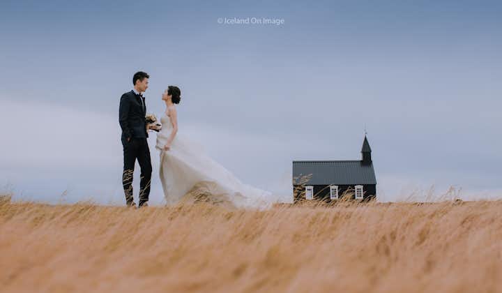 Tag dit før-bryllupsbillede på Snæfellsneshalvøen for den mest uforglemmelige oplevelse.