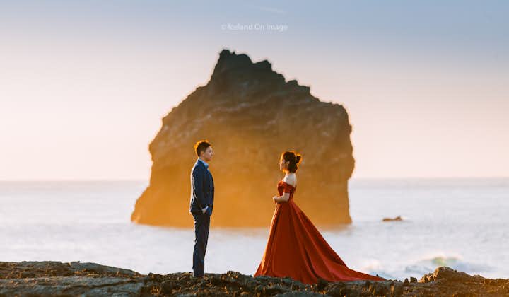 The beautiful landscapes of Iceland provide the best locations for a pre-wedding photo shoot.