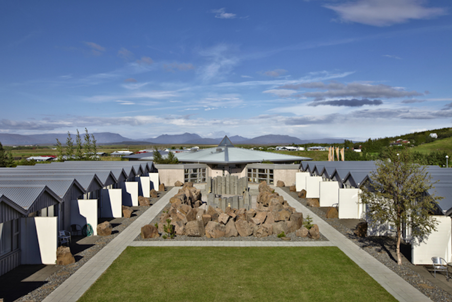 弗吕迪尔冰岛航空酒店是一家三星级酒店，提供30多间客房