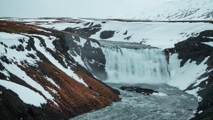 Der Thorufoss-Wasserfall in der Nähe des Goldenen Kreises in Island