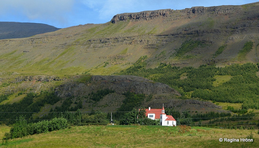 The Ghost Skeljungur and Bóla in Bólugil - Folklore from North Iceland