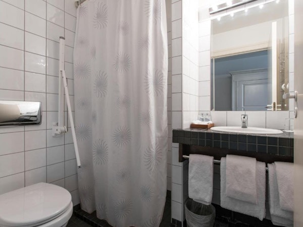 Hotel Budir has indoor bathrooms for its guests.