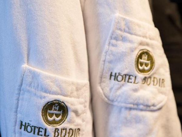 Hotel Budir offers its guests dressing gowns.