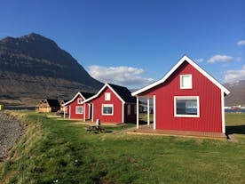 Mjoeyri Studio Cottage #1 With Shared Hot Tub in Eskifjörður