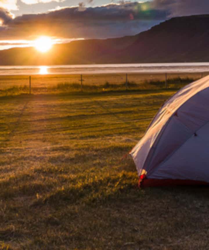 冰岛露营旅行团和露营装备租借