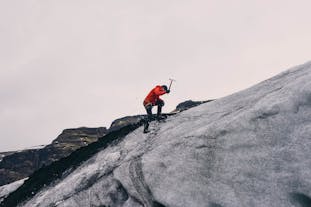 Een waterdichte broek is handig tijdens gletsjerwandelingen