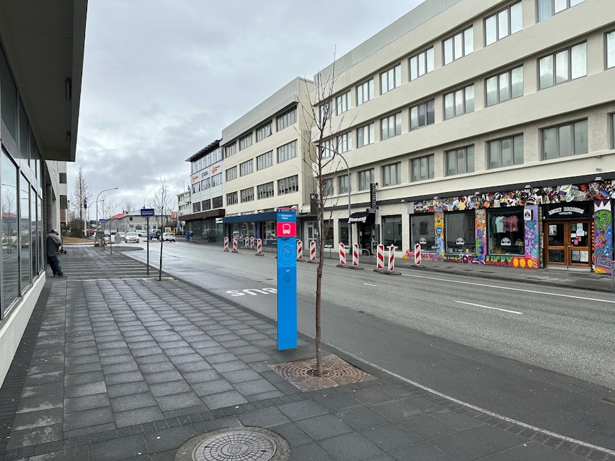 Adventurers staying in Raudararstigur can set Bus Stop 13 as their pick-up location in Reykjavik.