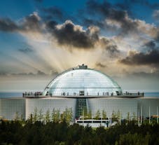 The Perlan's iconic dome can be one of your stops at this Private Bespoke Driving Day Tour.