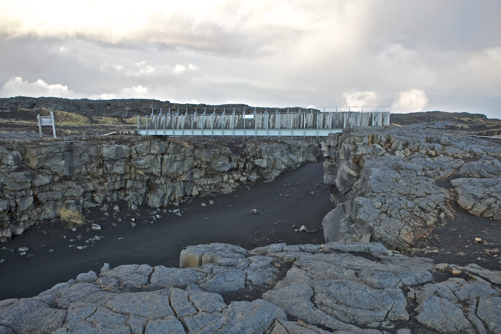 Mid Atlantic Ridge Travel Guide Guide To Iceland   Bridge Between Two Continents Panoramio 