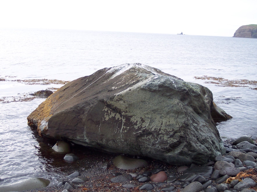 Torfasteinn is a large boulder located in Tjornes.